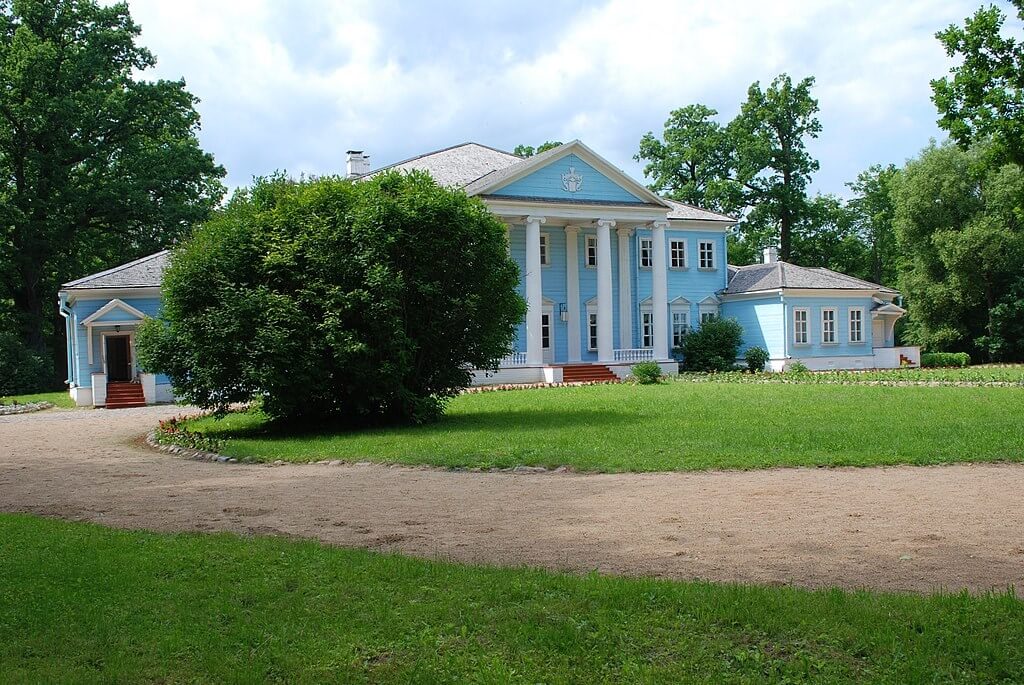 Усадьба «Новоспасское». Сержант Пеппер, CC BY-SA 3.0 https://creativecommons.org/licenses/by-sa/3.0, via Wikimedia Commons